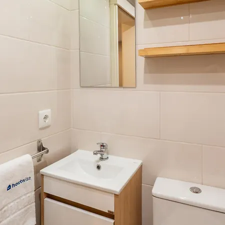 Views Flats In Historic By Hostwise Oporto