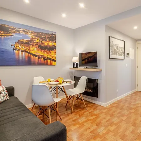 Views Flats In Historic By Hostwise شقة *