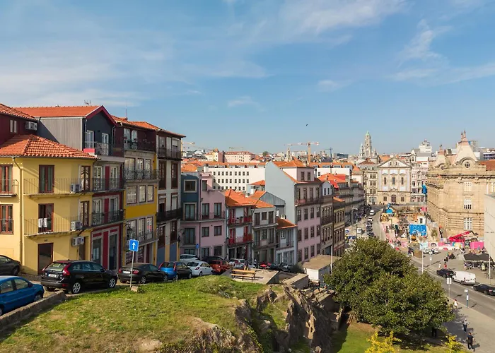 Views Flats In Historic By Hostwise * Porto