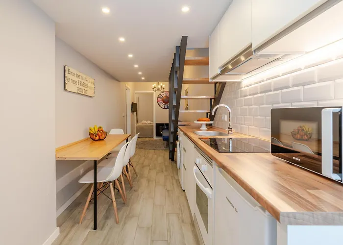 Views Flats In Historic By Hostwise *