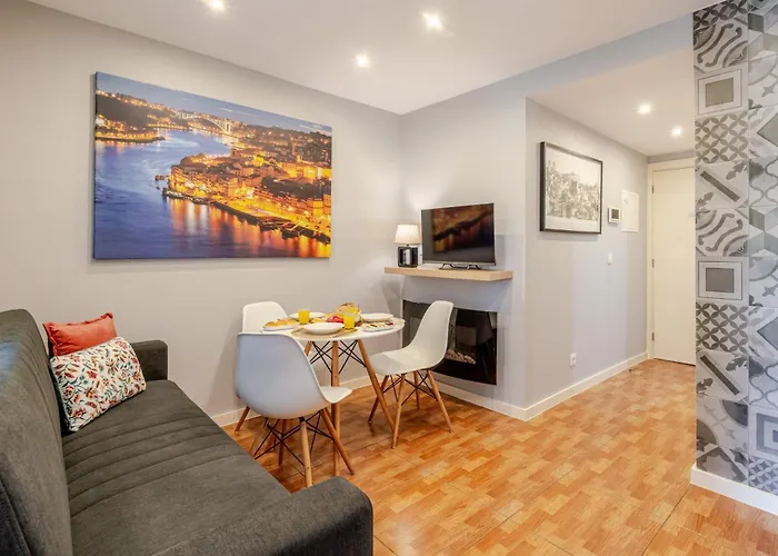 Views Flats In Historic By Hostwise Daire *