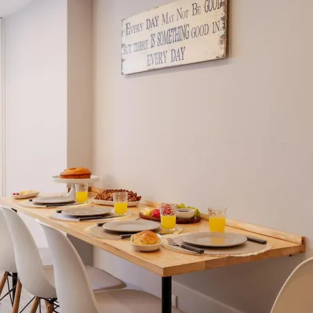 Daire Views Flats In Historic By Hostwise *