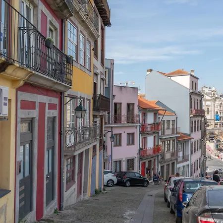 Views Flats In Historic By Hostwise Apartment