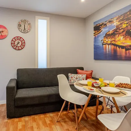 Views Flats In Historic By Hostwise Apartment *