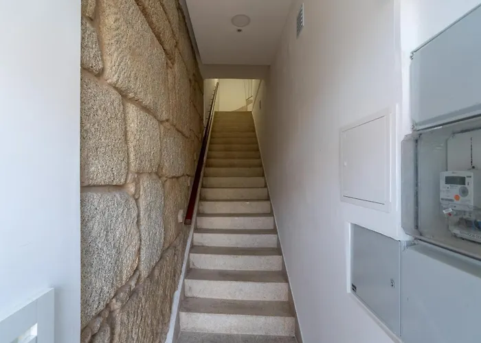 Views Flats In Historic By Hostwise